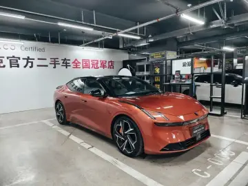2024 Lynk & Co Z10 с пробегом 4 800 км