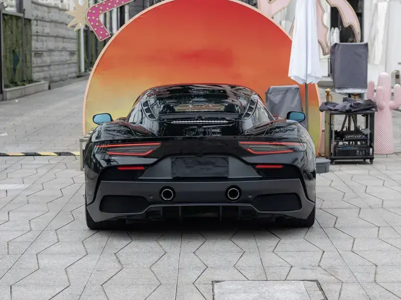 2021 Maserati MC20 с пробегом 13 000 км