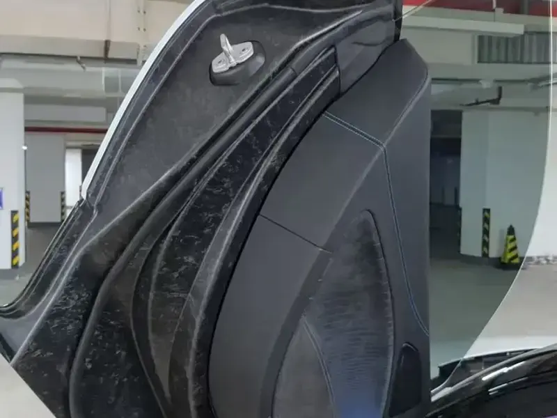 2021 Maserati MC20 с пробегом 11 800 км
