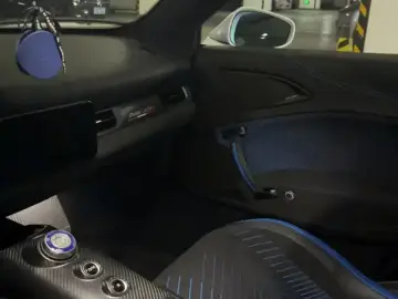 2021 Maserati MC20 с пробегом 11 800 км