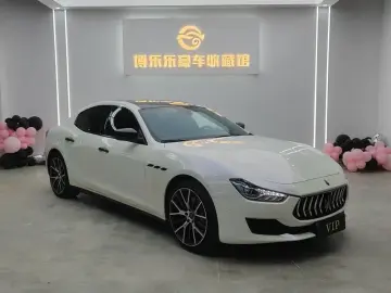 2021 Maserati Ghibli с пробегом 75 000 км
