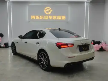 2021 Maserati Ghibli с пробегом 75 000 км