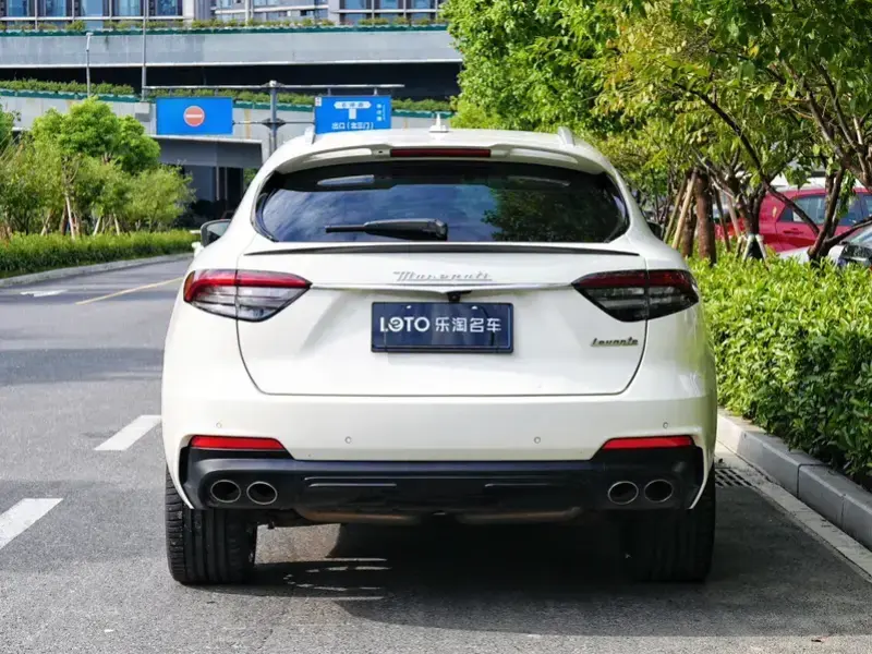 2022 Maserati Levante с пробегом 38 000 км