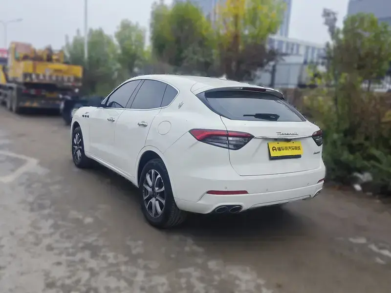 2022 Maserati Levante с пробегом 42 400 км