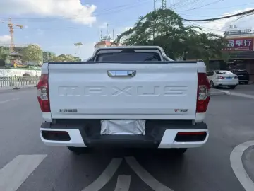 2022 Maxus T70 с пробегом 22 000 км