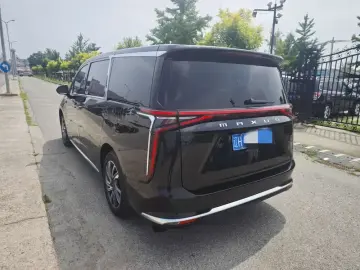 2022 Maxus G90 с пробегом 90 000 км