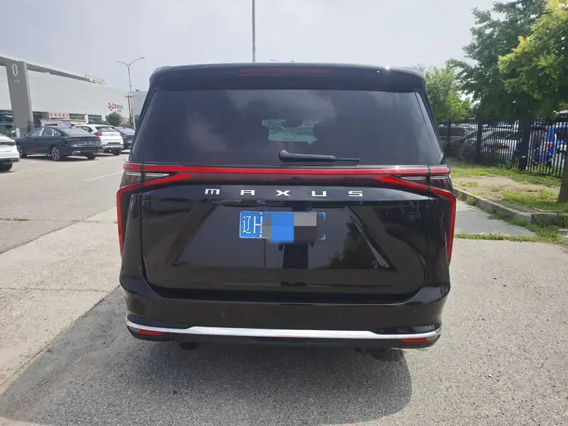 2022 Maxus G90 с пробегом 90 000 км