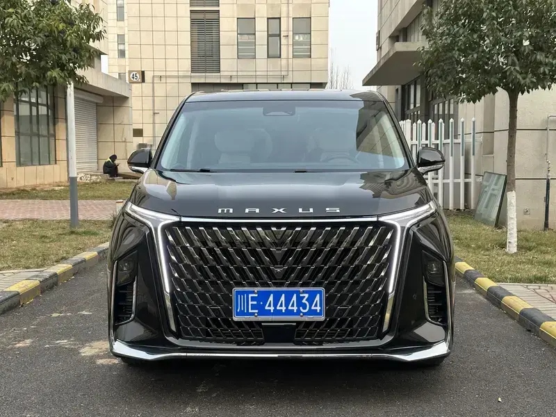 2022 Maxus G90 с пробегом 50 000 км