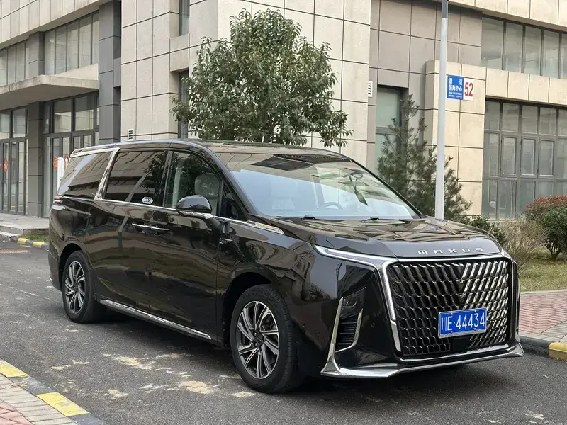 2022 Maxus G90 с пробегом 50 000 км