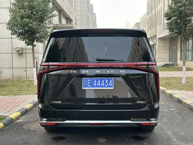 2022 Maxus G90 с пробегом 50 000 км