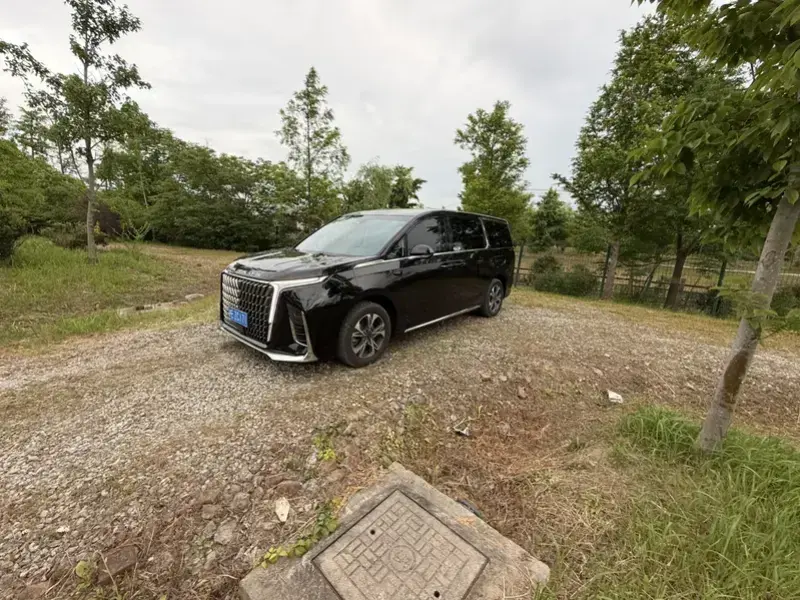 2022 Maxus G90 с пробегом 30 000 км