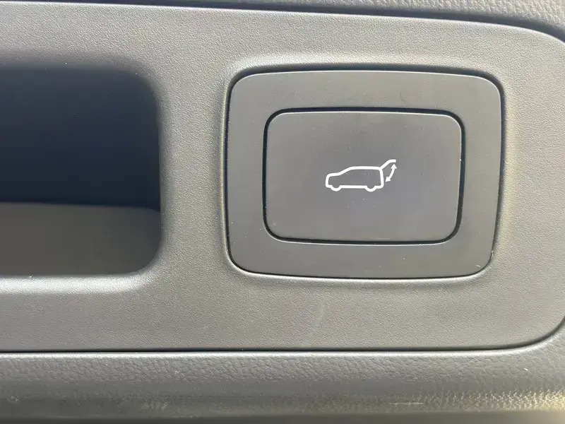 2023 Maxus G90 с пробегом 28 000 км