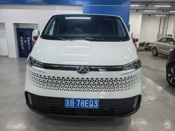 2023 Maxus V70 с пробегом 15 000 км