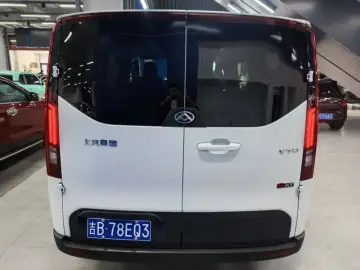 2023 Maxus V70 с пробегом 15 000 км