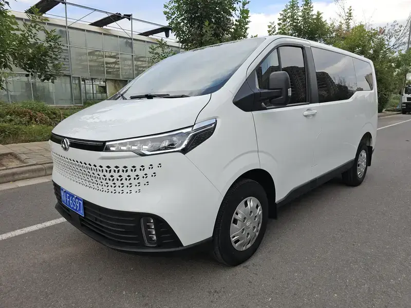 2023 Maxus V70 с пробегом 16 000 км