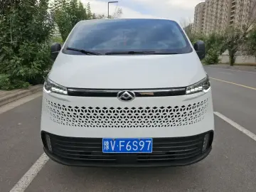 2023 Maxus V70 с пробегом 16 000 км