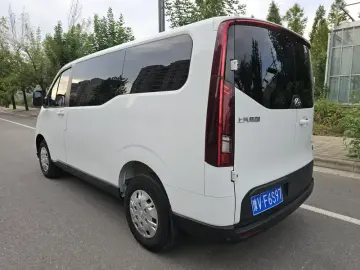 2023 Maxus V70 с пробегом 16 000 км