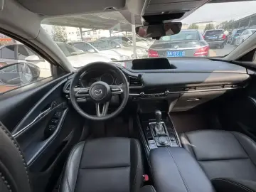 2021 Mazda CX-30 с пробегом 75 000 км