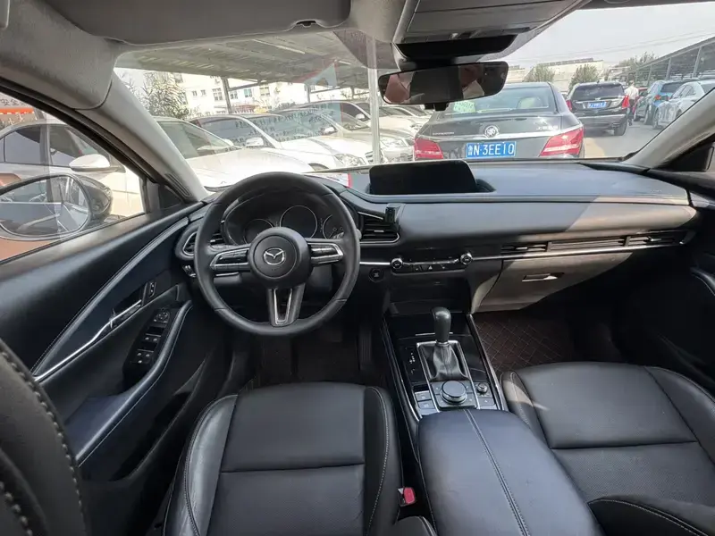 2021 Mazda CX-30 с пробегом 75 000 км