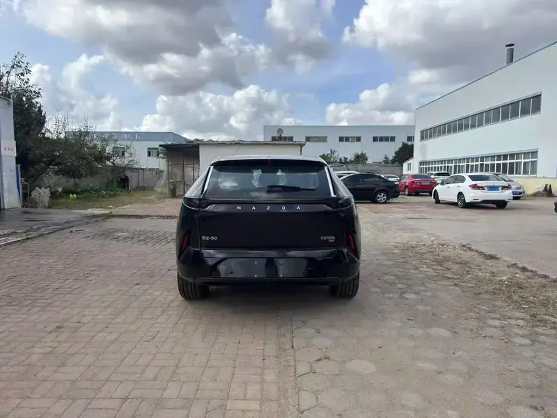 2026 Mazda EZ-60 с пробегом 6 000 км