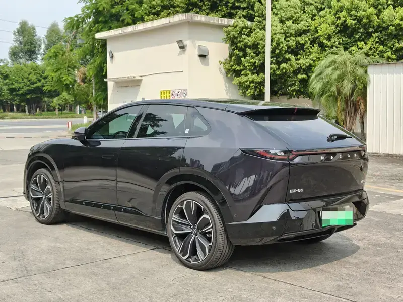 2025 Mazda EZ-60 с пробегом 17 000 км
