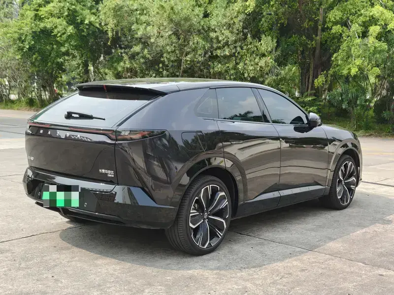 2025 Mazda EZ-60 с пробегом 17 000 км