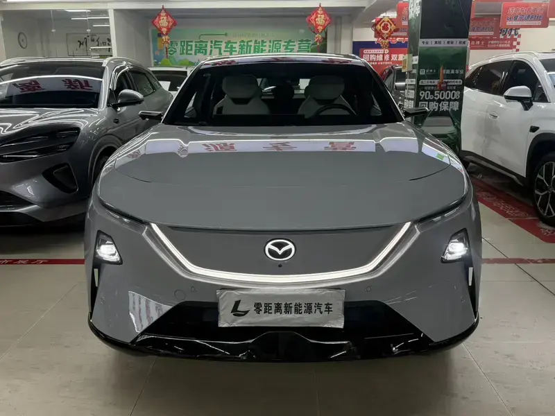 2025 Mazda EZ-60 с пробегом 20 000 км