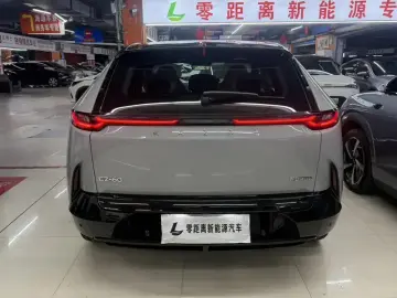 2025 Mazda EZ-60 с пробегом 20 000 км