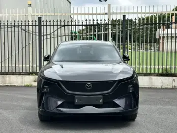 2025 Mazda EZ-60 с пробегом 7 000 км