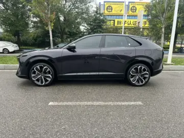 2025 Mazda EZ-60 с пробегом 11 500 км