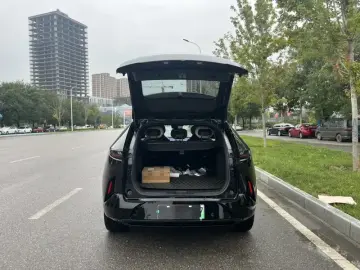2025 Mazda EZ-60 с пробегом 11 500 км