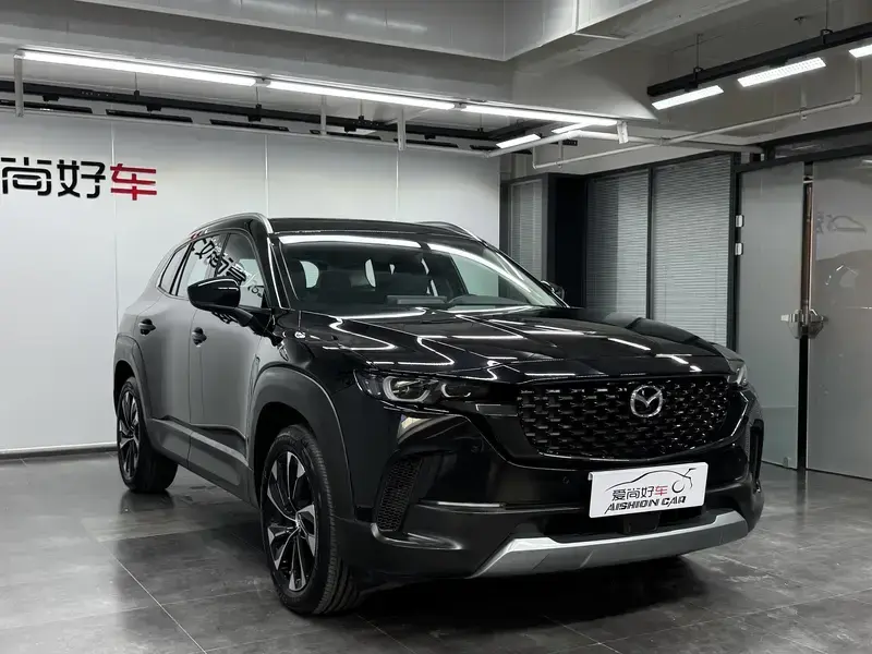 2023 Mazda CX-50 с пробегом 13 600 км