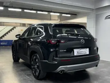 2023 Mazda CX-50 с пробегом 13 600 км