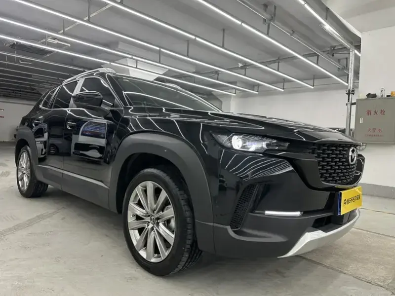 2023 Mazda CX-50 с пробегом 12 000 км