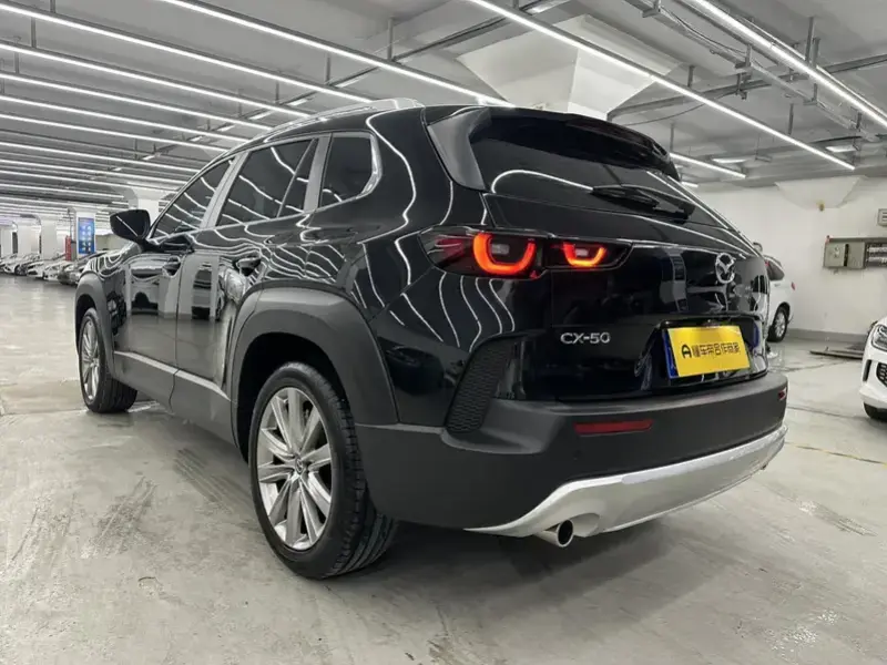 2023 Mazda CX-50 с пробегом 12 000 км