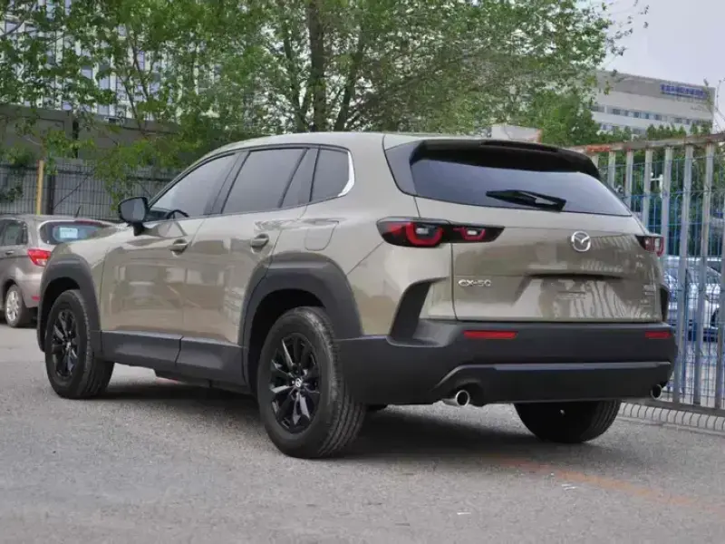 2023 Mazda CX-50 с пробегом 21 000 км