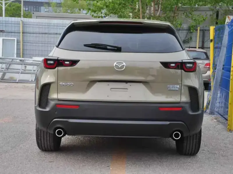 2023 Mazda CX-50 с пробегом 21 000 км