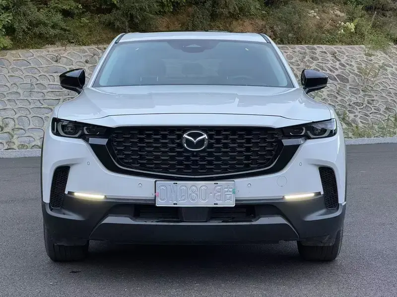 2023 Mazda CX-50 с пробегом 26 000 км