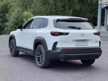 2023 Mazda CX-50 с пробегом 26 000 км