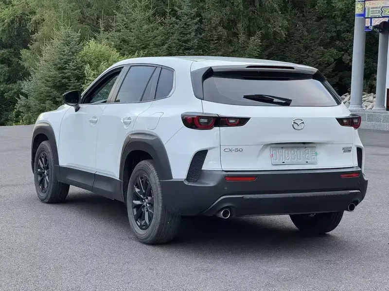2023 Mazda CX-50 с пробегом 26 000 км