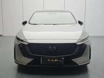 2024 Mazda EZ-6 с пробегом 9 000 км