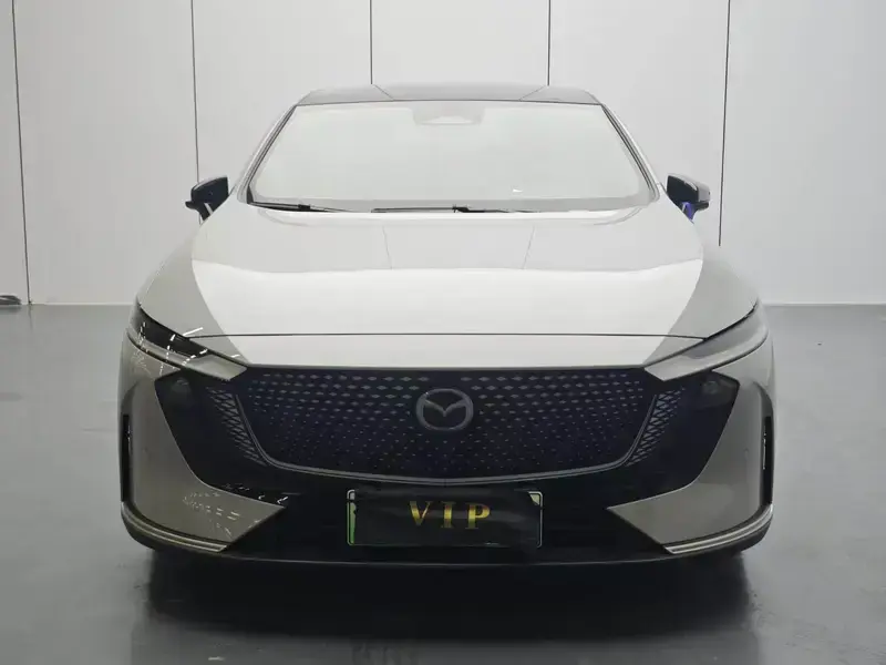 2024 Mazda EZ-6 с пробегом 9 000 км
