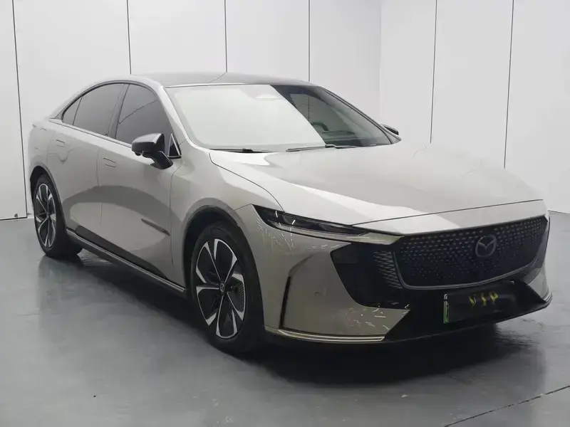 2024 Mazda EZ-6 с пробегом 9 000 км