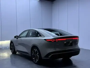 2024 Mazda EZ-6 с пробегом 25 000 км