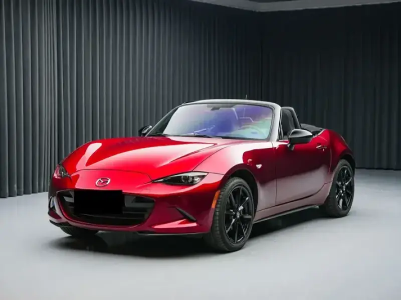 2023 Mazda MX-5 с пробегом 5 000 км