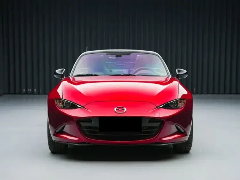 2023 Mazda MX-5 с пробегом 5 000 км