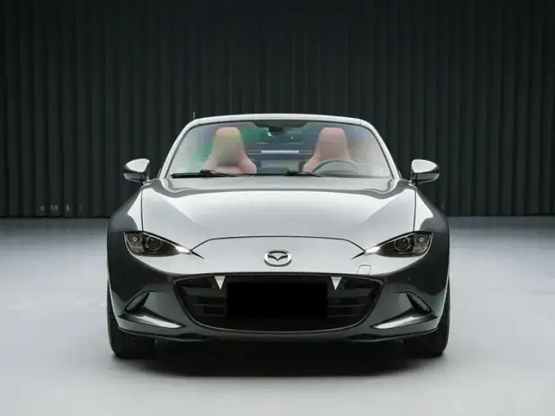 2023 Mazda MX-5 с пробегом 11 000 км