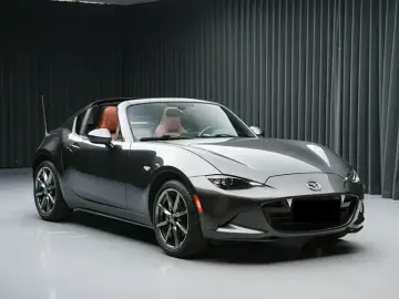 2023 Mazda MX-5 с пробегом 11 000 км
