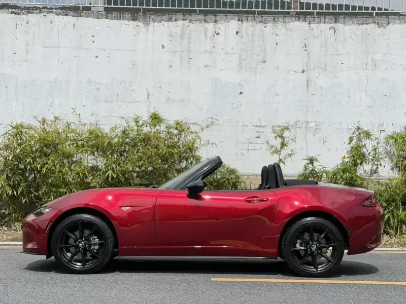 2023 Mazda MX-5 с пробегом 22 000 км