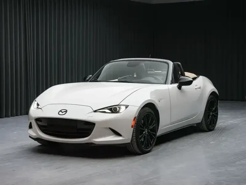 2025 Mazda MX-5 с пробегом 16 000 км